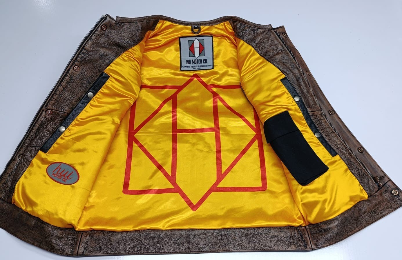 DS24 Brown Club Style Vest - Mens